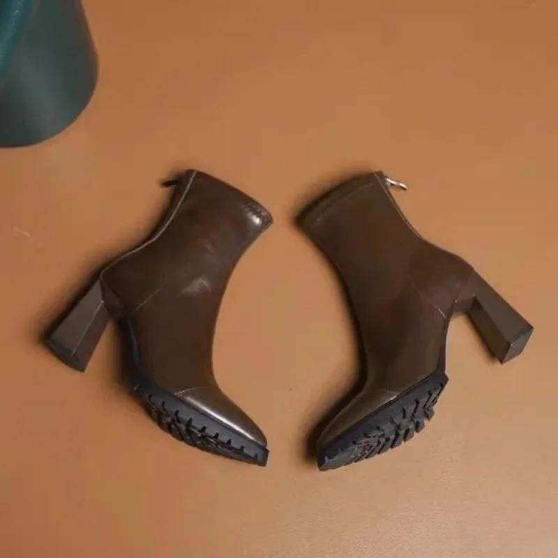 Pointed Toe French Tight Boots - Pump Heel Block บทวิจารณ์และราคา