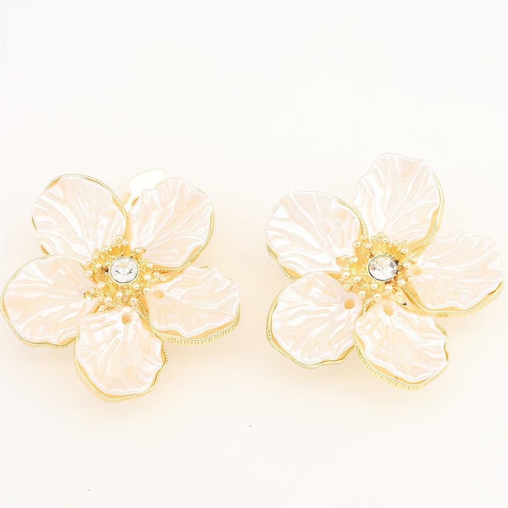 A Pair Vintage Petal Button Co - Women Formal Wear With Tie บทวิจารณ์และราคา